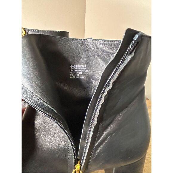 TORY BURCH BROOKE LEATHER ANKLE BOOTS - Picture 11 of 11